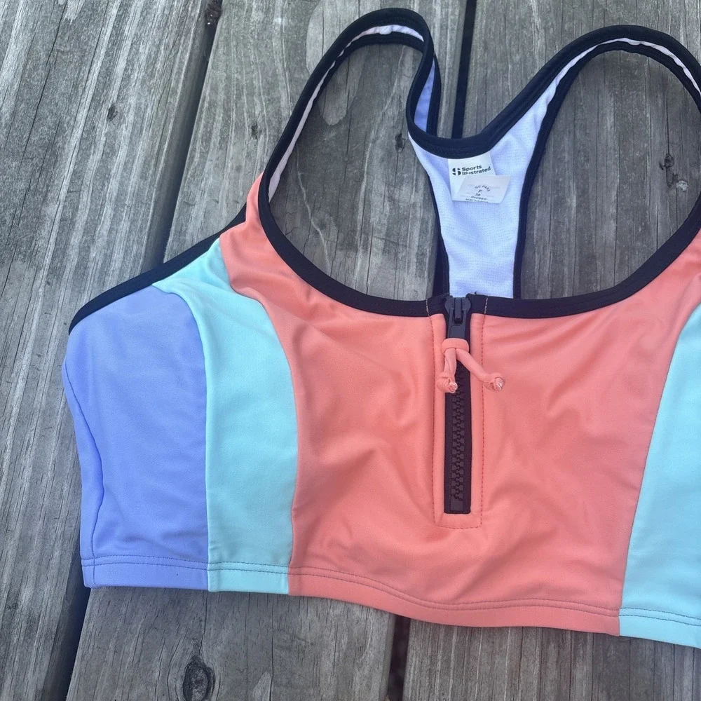 NWT Sports Illustrated Women's Athletic Bikini Top Zipper Removable Pads Size M